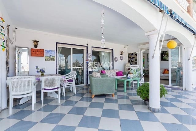 2 soveværelse Byhus til leje i Caleta de Vélez, Vélez-Málaga med swimmingpool - € 1.300 (Ref: 9035494)