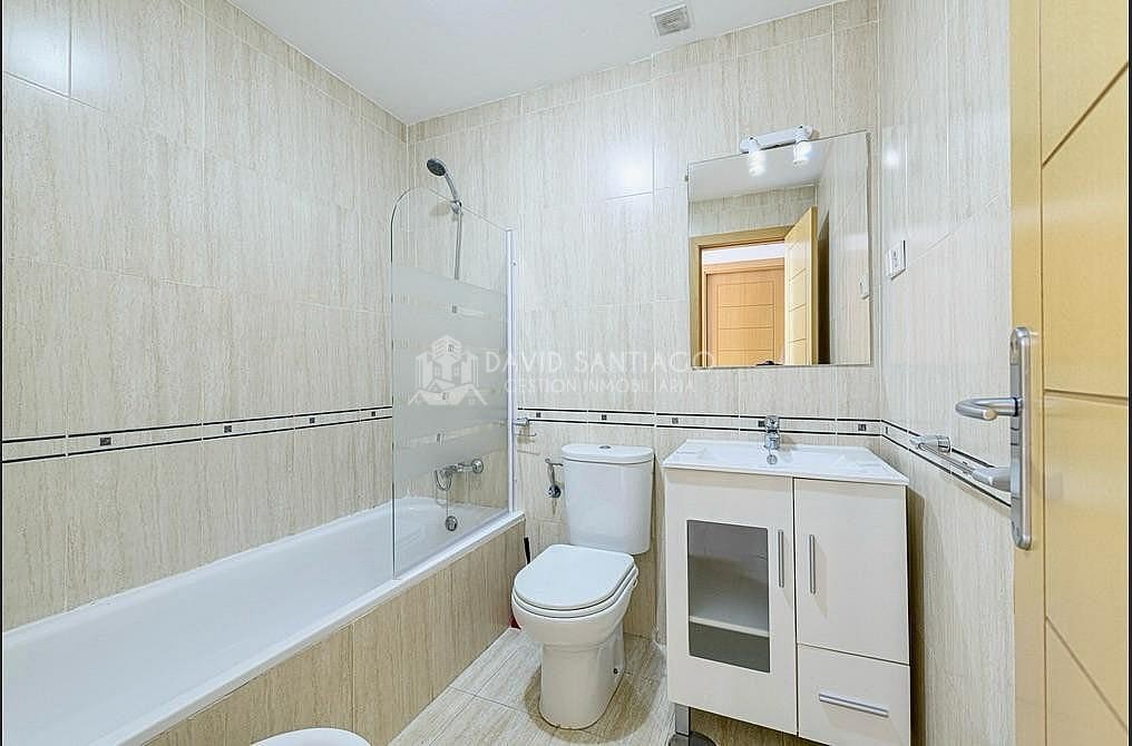 2 soveværelse Lejlighed til salg i Torre de Benagalbon med garage - € 383.000 (Ref: 9064678)