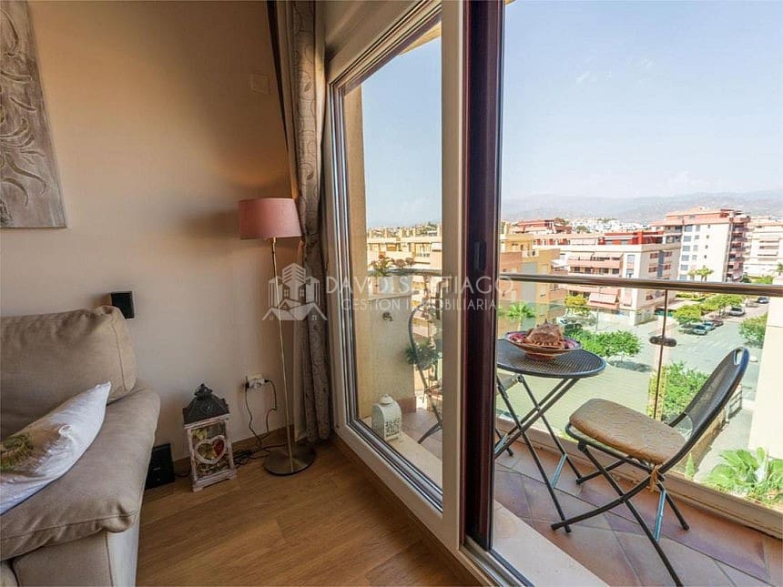 1 soveværelse Lejlighed til leje i Torre del Mar med swimmingpool garage - € 950 (Ref: 9076505)