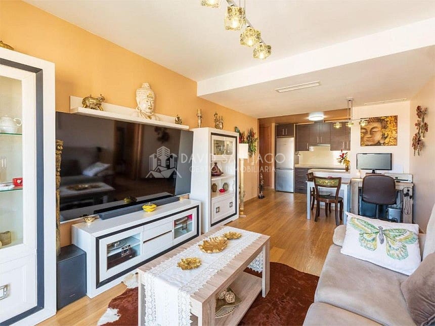 1 soveværelse Lejlighed til leje i Torre del Mar med swimmingpool garage - € 950 (Ref: 9076505)