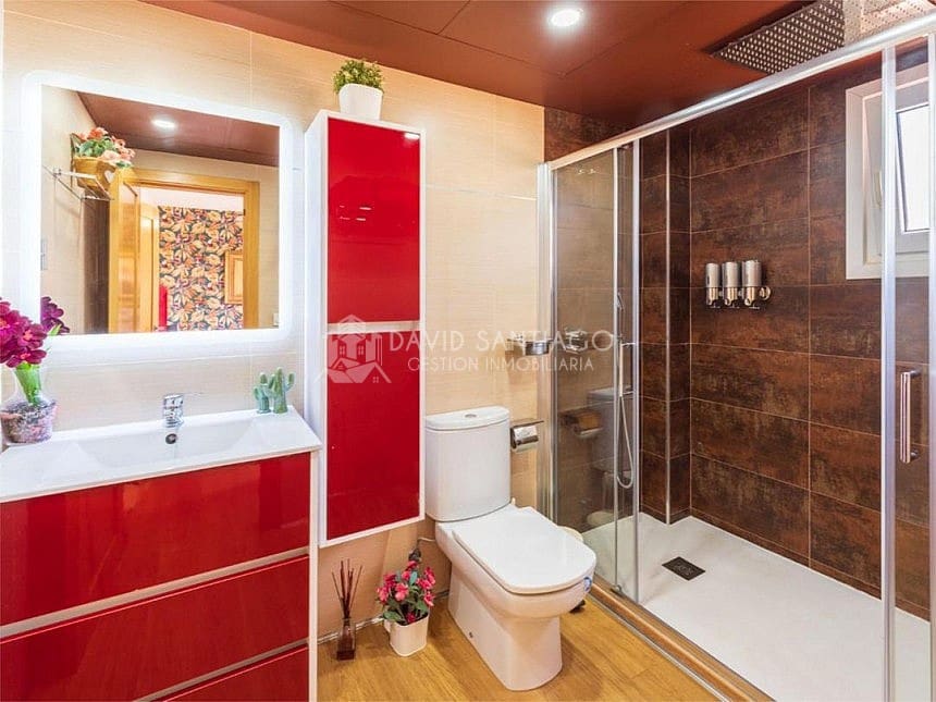 1 soveværelse Lejlighed til leje i Torre del Mar med swimmingpool garage - € 950 (Ref: 9076505)