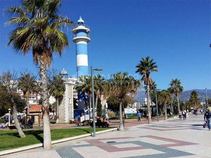 1 soveværelse Lejlighed til leje i Torre del Mar med swimmingpool garage - € 950 (Ref: 9076505)