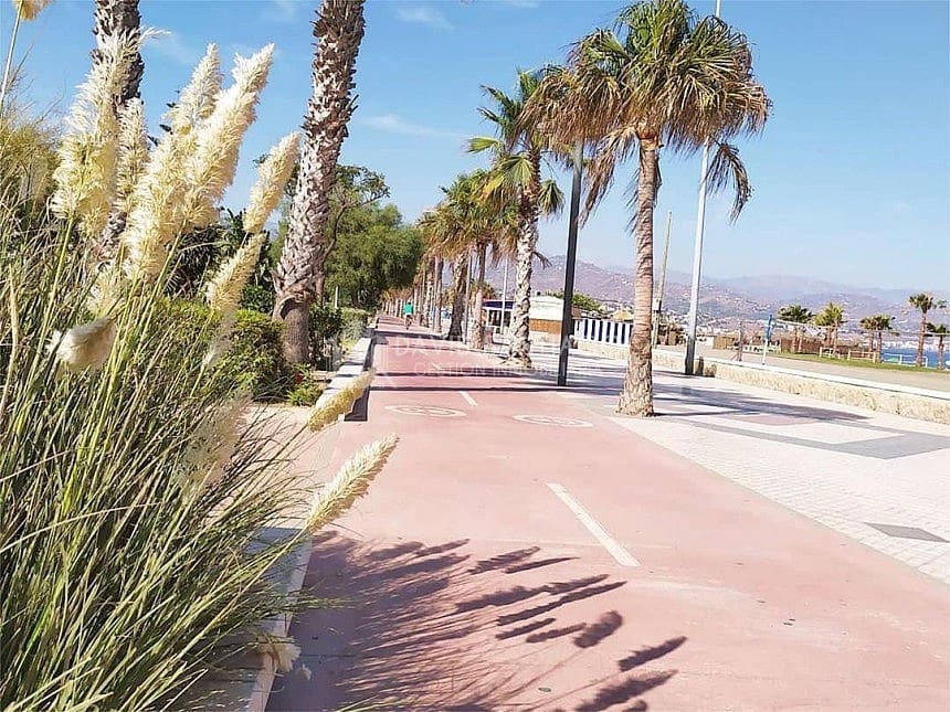 1 soveværelse Lejlighed til leje i Torre del Mar med swimmingpool garage - € 950 (Ref: 9076505)