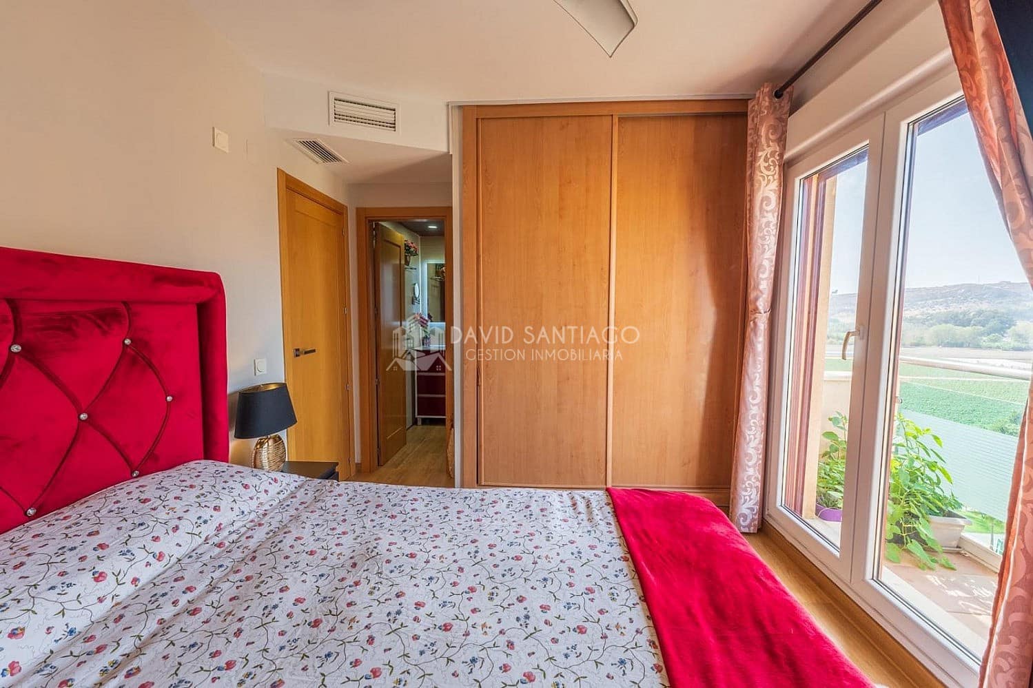 1 soveværelse Lejlighed til leje i Torre del Mar med swimmingpool garage - € 950 (Ref: 9076505)