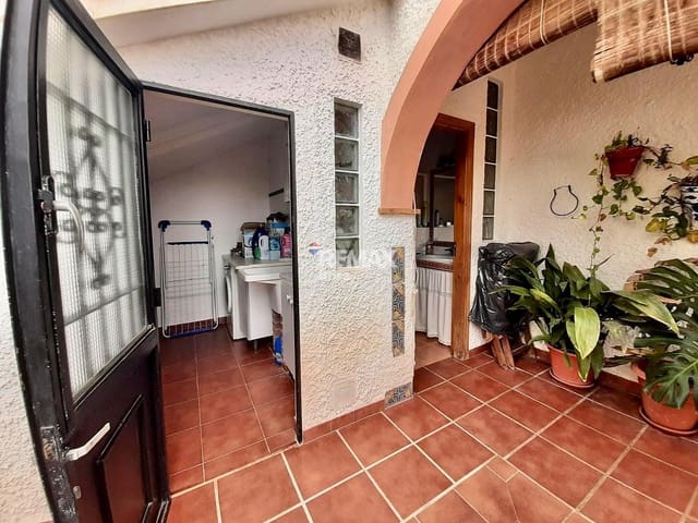 3 soverom Villa til leie i Rincón de la Victoria - € 1 300 (Ref: 9096694)
