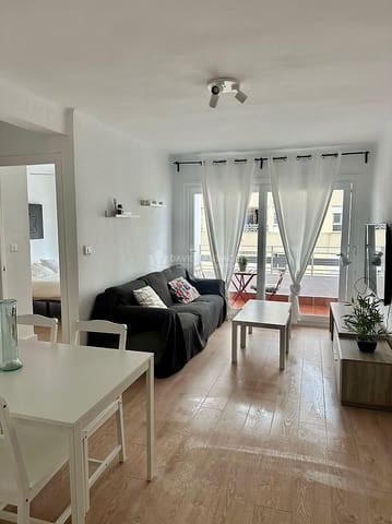 3 soverom Leilighet til leie i Torre del Mar, Vélez-Málaga - € 1 100 (Ref: 9101862)