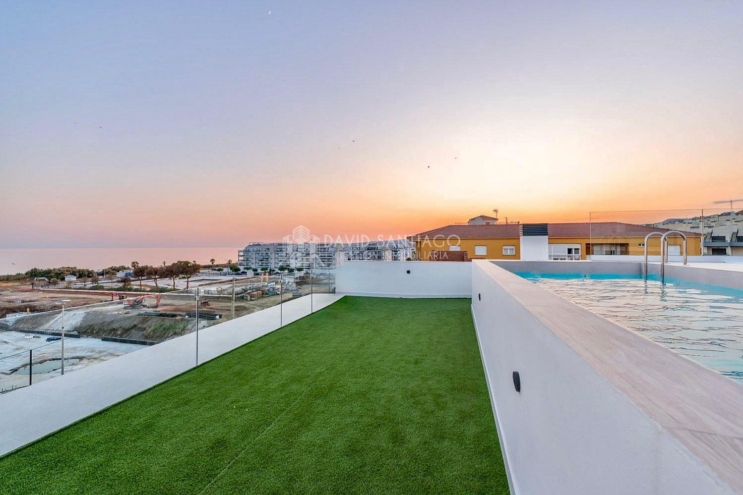 2 soveværelse Lejlighed til leje i Torrox-Costa med swimmingpool garage - € 1.080 (Ref: 9118409)