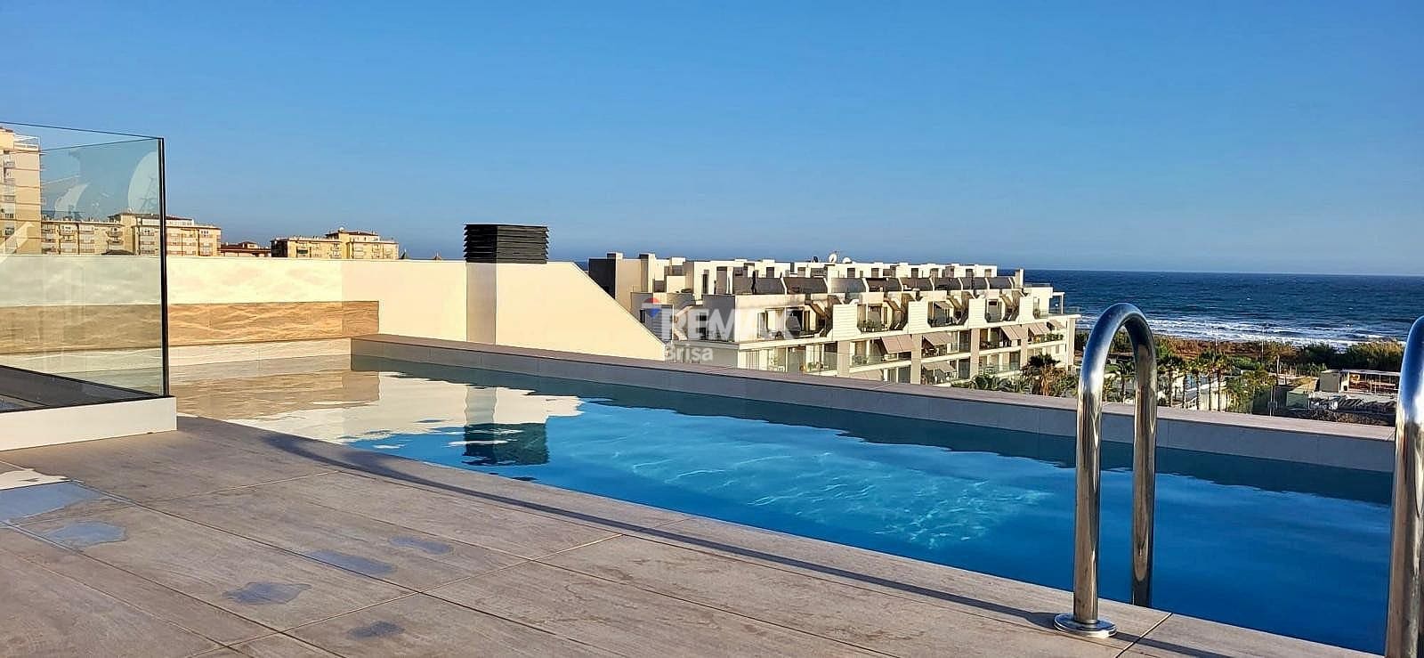 2 makuuhuone Huoneisto vuokrattavana paikassa Torrox-Costa mukana uima-altaan 
autotalli - 1 080 € (Ref: 9118409)