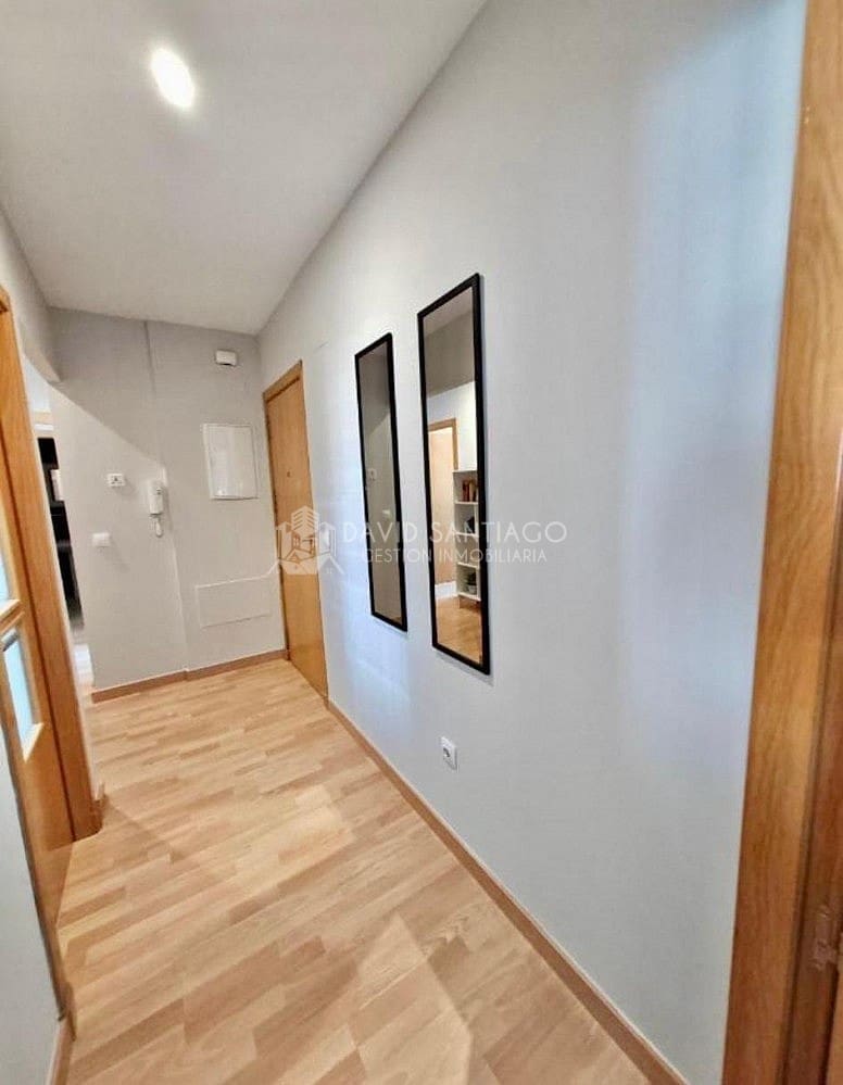 2 soveværelse Lejlighed til leje i Torre del Mar med swimmingpool - € 1.500 (Ref: 9135103)