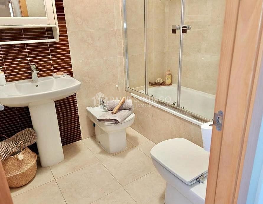 2 soveværelse Lejlighed til leje i Torre del Mar med swimmingpool - € 1.500 (Ref: 9135103)