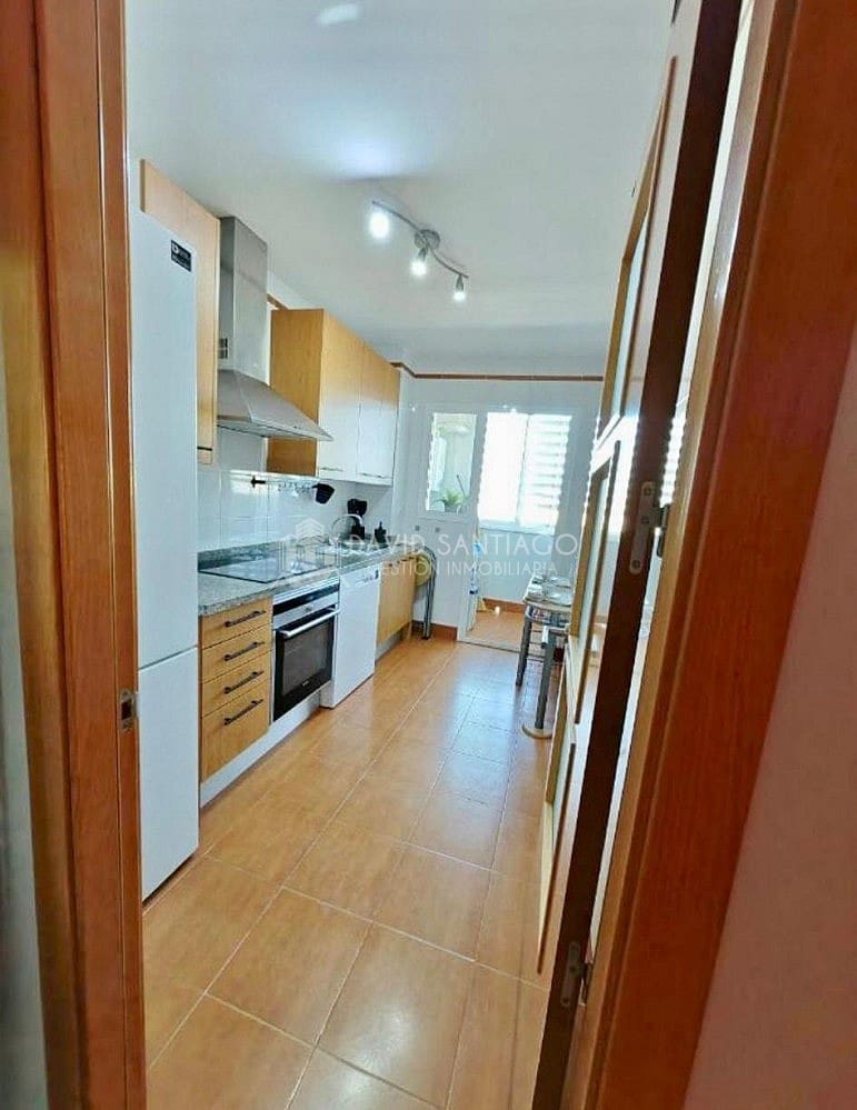 2 soveværelse Lejlighed til leje i Torre del Mar med swimmingpool - € 1.500 (Ref: 9135103)