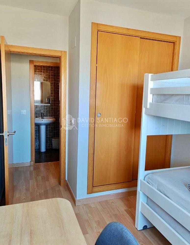2 soveværelse Lejlighed til leje i Torre del Mar med swimmingpool - € 1.500 (Ref: 9135103)