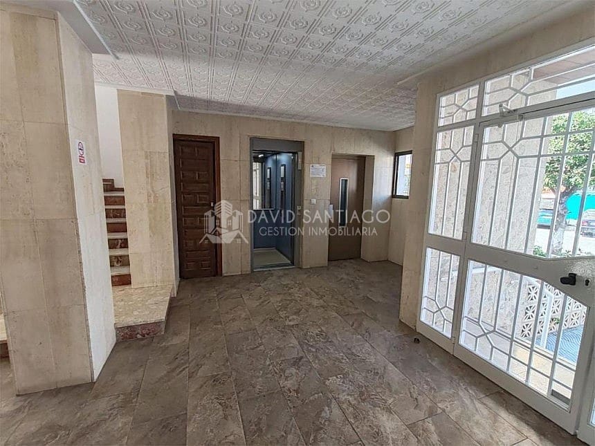 3 bedroom Apartment for sale in Torre del Mar with pool - € 360,000 (Ref: 9142274)