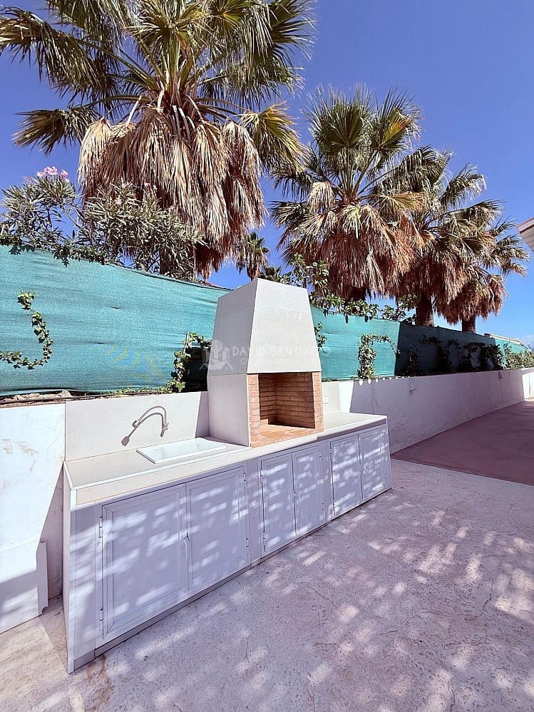 4 sovrum Villa till salu i Almayate med pool garage - 750 000 € (Ref: 9148540)