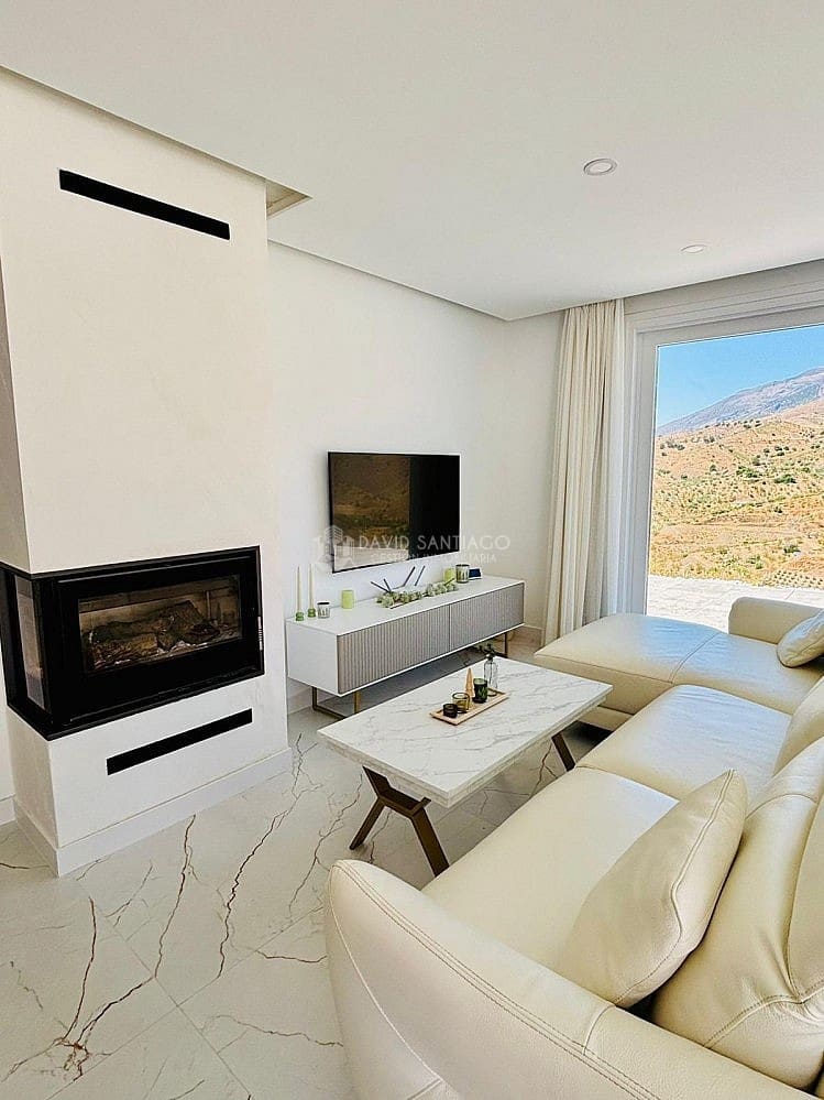 3 soveværelse Villa til leje i Arenas med swimmingpool garage - € 1.600 (Ref: 9153005)