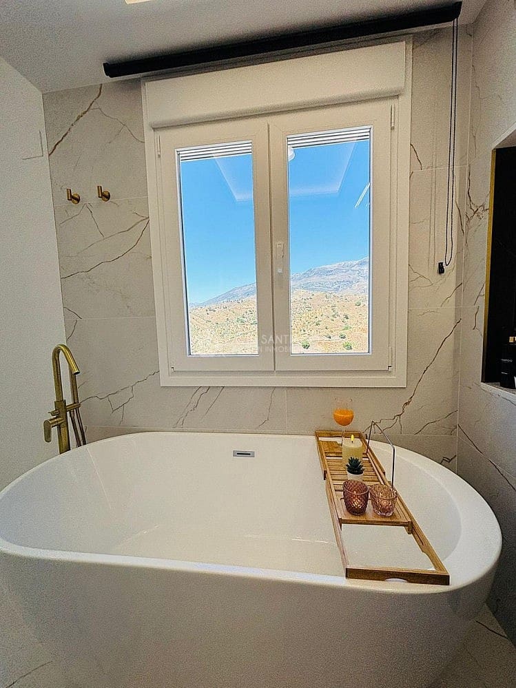 3 soveværelse Villa til leje i Arenas med swimmingpool garage - € 1.600 (Ref: 9153005)