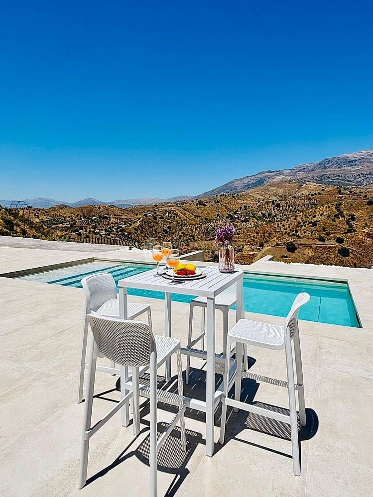 3 soveværelse Villa til leje i Arenas med swimmingpool garage - € 1.600 (Ref: 9153005)