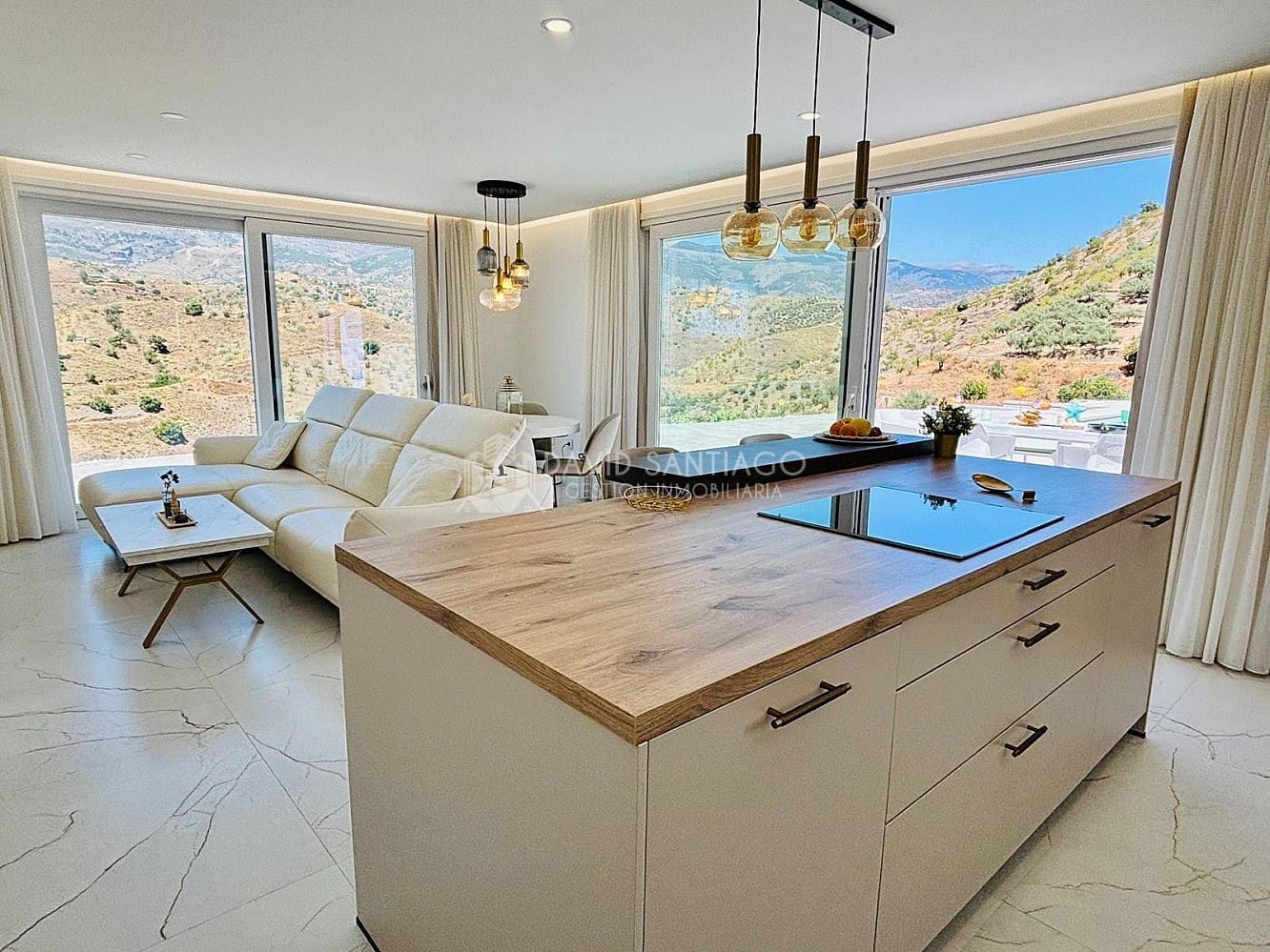 3 soveværelse Villa til leje i Arenas med swimmingpool garage - € 1.600 (Ref: 9153005)