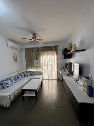 2 soveværelse Penthouse til leje i El Peñoncillo, Torrox med swimmingpool garage - € 650 (Ref: 9158265)