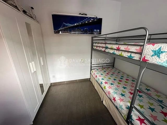 2 soveværelse Penthouse til leje i El Peñoncillo, Torrox med swimmingpool garage - € 650 (Ref: 9158265)