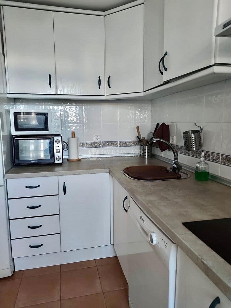 3 soverom Leilighet til leie i Torre del Mar med svømmebasseng - € 850 (Ref: 9164460)