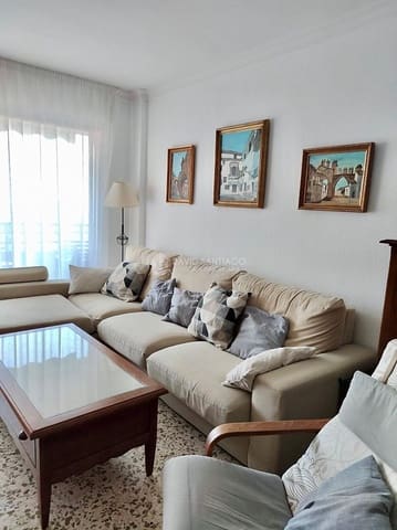 3 soverom Leilighet til leie i Torre del Mar, Vélez-Málaga med svømmebasseng - € 850 (Ref: 9164460)