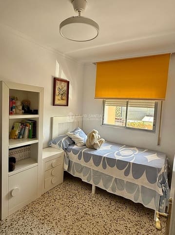 3 soverom Leilighet til leie i Torre del Mar, Vélez-Málaga med svømmebasseng - € 850 (Ref: 9164460)