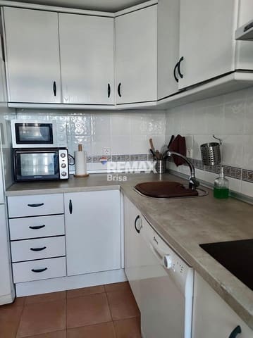 3 bedroom Apartment for rent in Torre del Mar, Vélez-Málaga with pool - € 850 (Ref: 9164460)