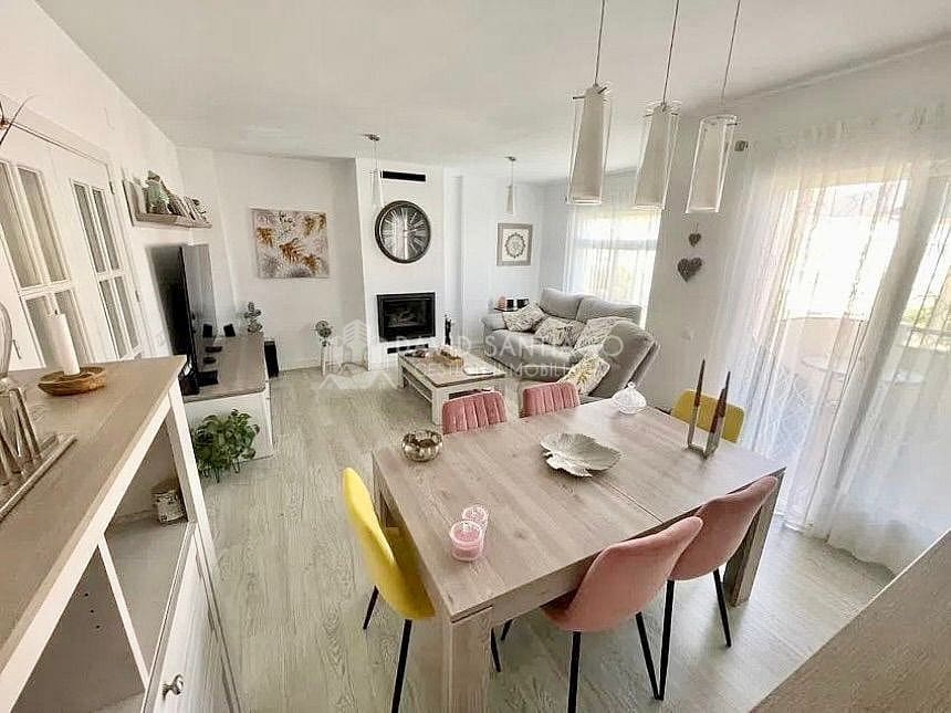 3 soveværelse Villa til salg i Rincon de la Victoria med swimmingpool garage - € 485.000 (Ref: 9168836)