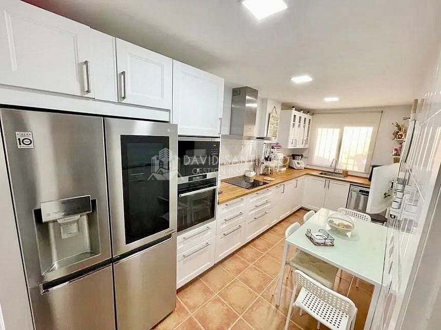 3 soveværelse Villa til salg i Rincon de la Victoria med swimmingpool garage - € 485.000 (Ref: 9168836)