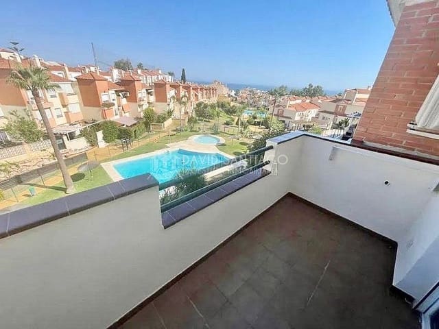 3 soverom Villa til salgs i Rincón de la Victoria med svømmebasseng garasje - € 485 000 (Ref: 9168836)