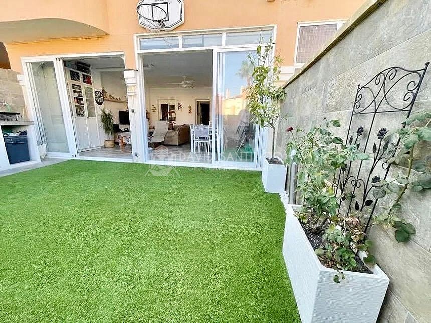 3 soveværelse Villa til salg i Rincon de la Victoria med swimmingpool garage - € 485.000 (Ref: 9168836)