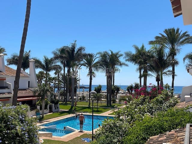 3 soverom Kjedet enebolig til salgs i Torre del Mar, Vélez-Málaga med svømmebasseng - € 520 000 (Ref: 9168992)
