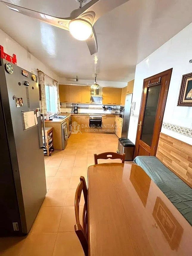 3 soverom Villa til salgs i Torre de Benagalbon med svømmebasseng garasje - € 460 000 (Ref: 9178262)