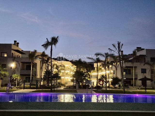 2 soveværelse Strandlejlighed til leje i Valle Niza, Vélez-Málaga med swimmingpool garage - € 1.100 (Ref: 9184729)
