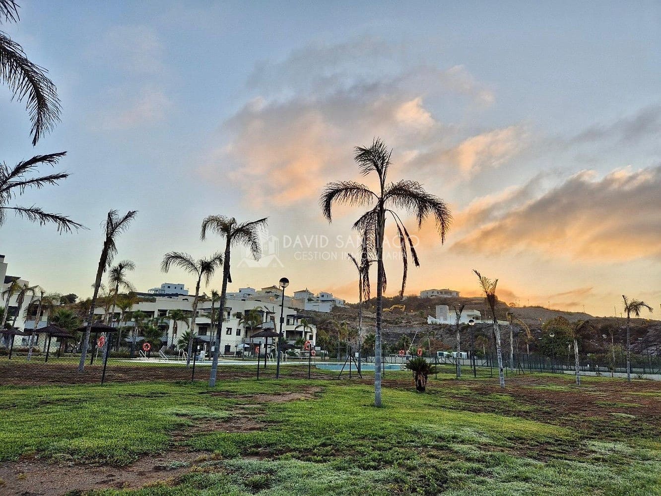 2 sypialnia Apartament przy plaży do wynajęcia w Valle Niza z basenem garażem - 1 300 € (Ref: 9184729)