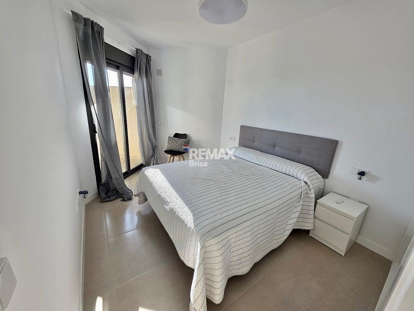 2 makuuhuone Ranta-asunto vuokrattavana paikassa Valle Niza mukana uima-altaan 
autotalli - 1 200 € (Ref: 9184729)