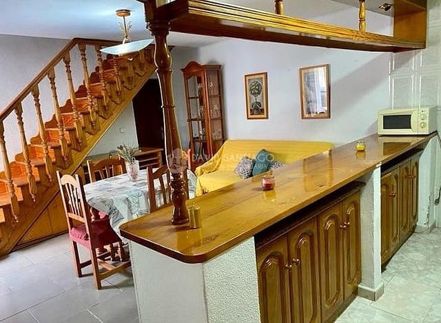 4 soveværelse Villa til salg i Torre del Mar, Vélez-Málaga - € 295.000 (Ref: 9184890)