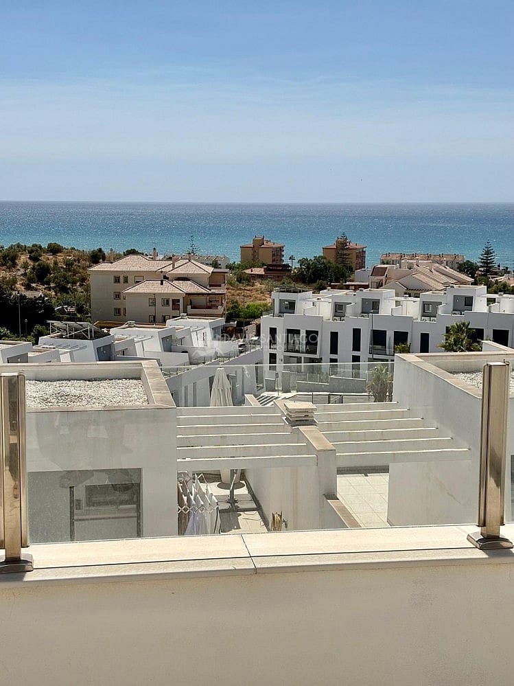 4 chambre Villa/Maison à vendre à Torre de Benagalbon avec piscine garage - 545 000 € (Ref: 9185971)