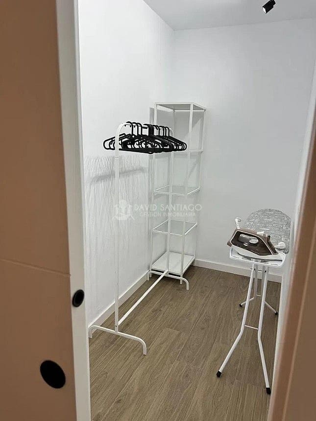 2 slaapkamer Appartement te huur in Torre del Mar met zwembad - € 950 (Ref: 9189693)