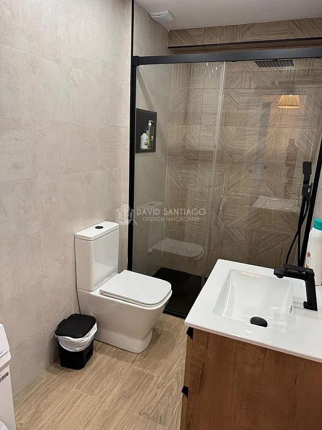 2 slaapkamer Appartement te huur in Torre del Mar met zwembad - € 950 (Ref: 9189693)