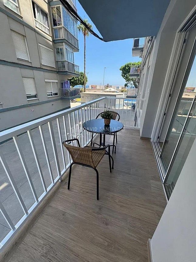 2 slaapkamer Appartement te huur in Torre del Mar met zwembad - € 950 (Ref: 9189693)