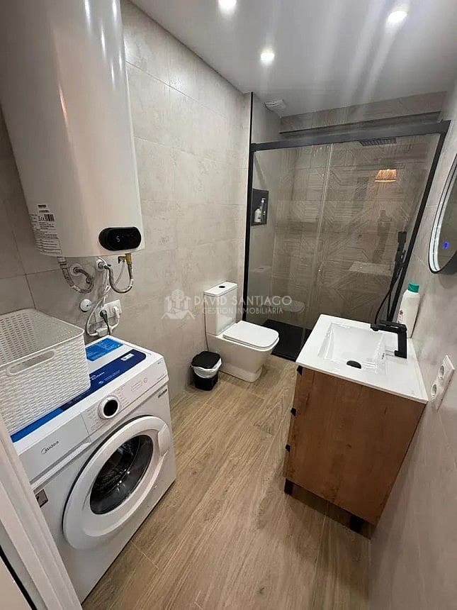 2 slaapkamer Appartement te huur in Torre del Mar met zwembad - € 950 (Ref: 9189693)