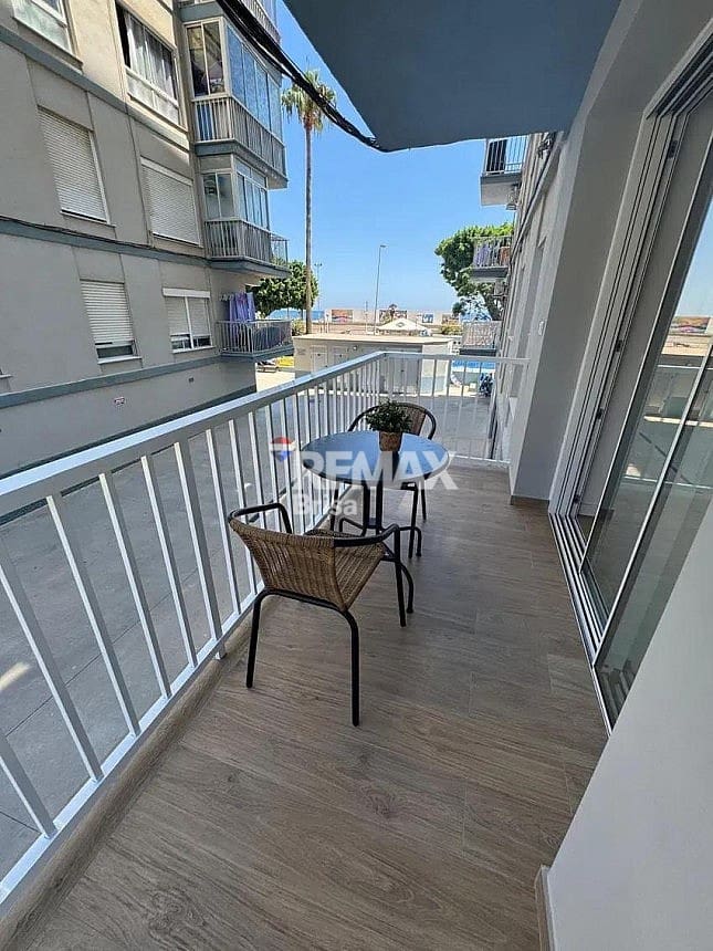 2 makuuhuone Huoneisto vuokrattavana paikassa Torre del Mar mukana uima-altaan - 950 € (Ref: 9189693)