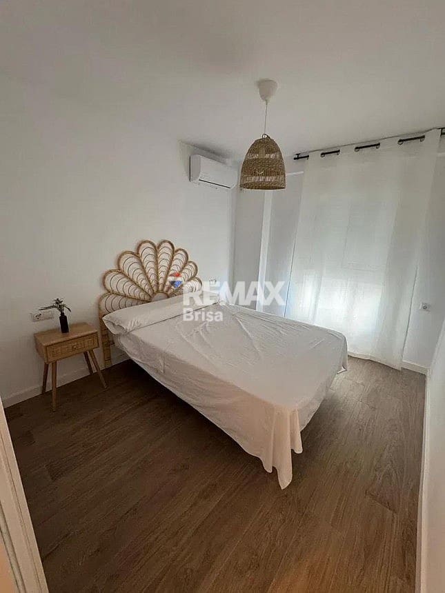 2 makuuhuone Huoneisto vuokrattavana paikassa Torre del Mar mukana uima-altaan - 950 € (Ref: 9189693)