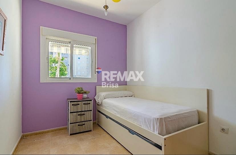 Apartamento de 3 habitaciones en Rincón de la Victoria en alquiler con piscina garaje - 1.300 € (Ref: 9189849)