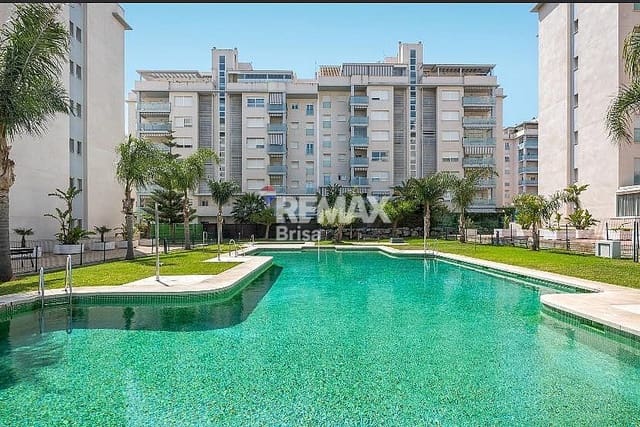 3 sovrum Lägenhet att hyra i Rincón de la Victoria med pool garage - 1 300 € (Ref: 9189849)