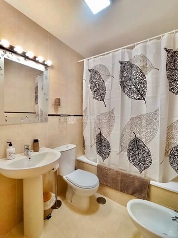 2 sypialnia Dom do wynajęcia w Valle Niza, Vélez-Málaga z basenem garażem - 900 € (Ref: 9194114)