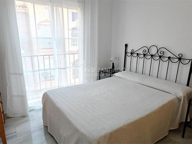 2 soverom Leilighet til leie i El Peñoncillo, Torrox med svømmebasseng garasje - € 750 (Ref: 9204918)