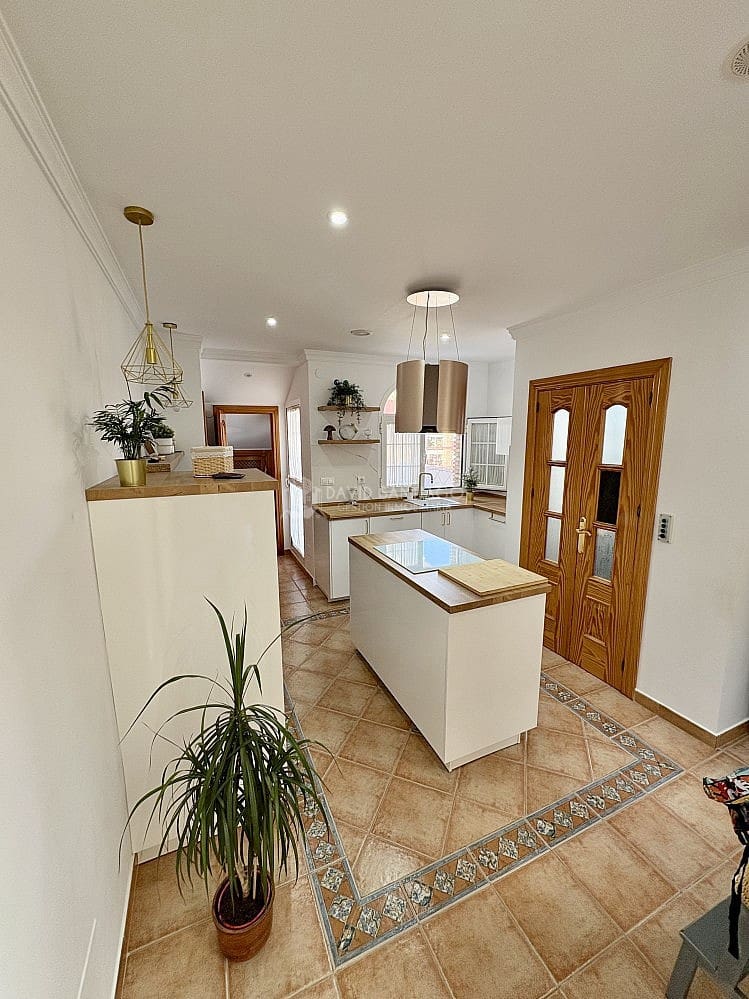 5 soveværelse Villa til salg i Caleta de Velez - € 730.000 (Ref: 9207330)